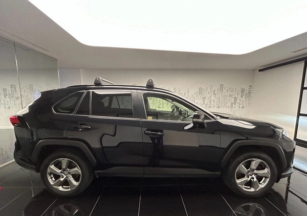 Toyota RAV4 cena 114900 przebieg: 143604, rok produkcji 2021 z Ścinawa małe 137